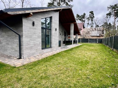 Ексклюзивний Будинок з ремонтом в Лісовій Бучі на 8 сотках