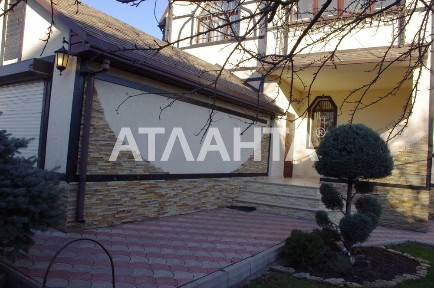 Добротный дом на 20 сотках на Золотой горке