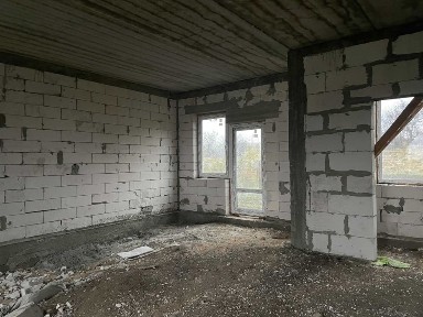 Продается коробка дома в ближнем пригороде в с. Корсунцы.