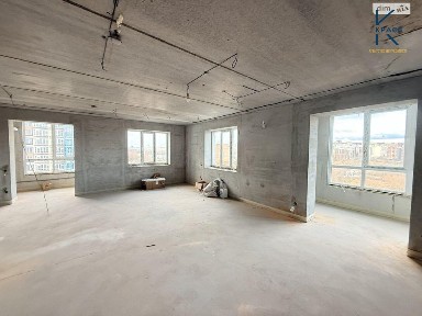 Дворівнева квартира в ЖК «Автобіографія».