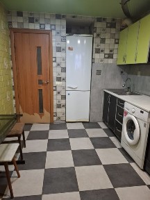 Продажа 3 кім. 8/13.Возн. р-н!