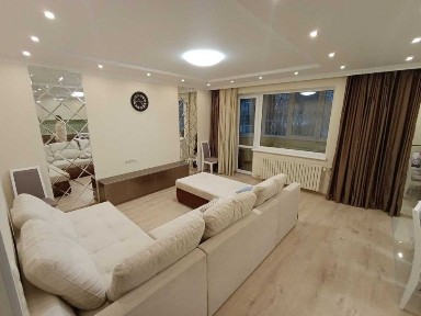 Продам 3 кімнатну Дніпро на вул. Дарницька