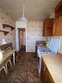 Продаётся 3-комнатная квартира по улице Свято-Николаевская