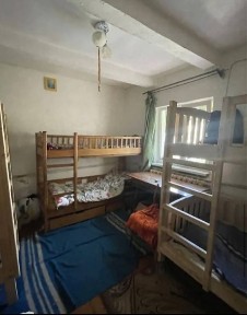 Продається пів будинку в Здолбунові вул. Садки