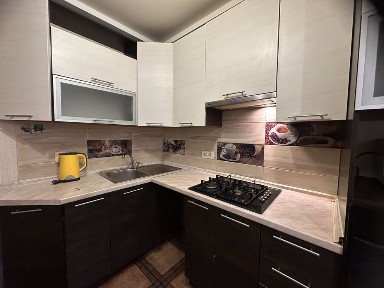 М. Котельникова, 3 - метро Святошин - 10 хв. пішки, скредина будинку