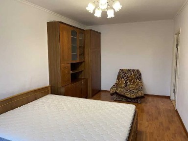 Здам 1 кімнатну квартиру. Метро Чернігівська.