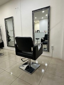 Оренда перукарського місця.