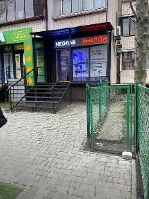 Оренда фасадного приміщення 77 м2 в Дарницькому районі