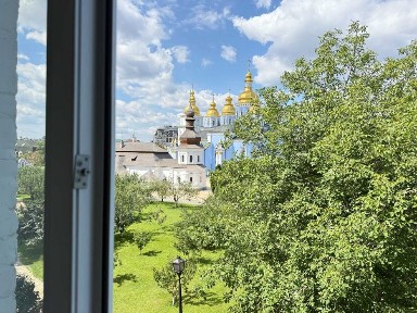 Оренда офісів, Михайлівська площа