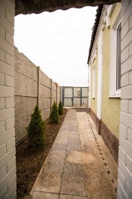 Продам частину будинку з новим ремонтом, Основа, р-н Одеської. Власник