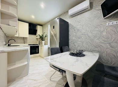 Продаж 2к квартири з ремонтом ! Центральний парк