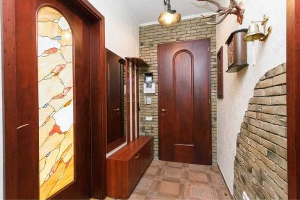 Продам 3-кімн. Миколи Міхнoвського бульв. 7, 76 м. кв. Сталінка.