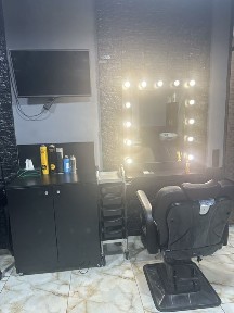 Сдам місце для візажиста є світло