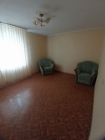 Продаю 4 к. кв. Центр