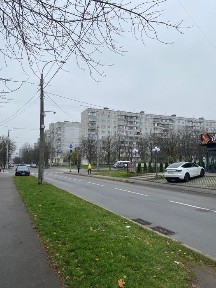 Тулузи 6/10 - продаж окремої двоповерхової будівлі.