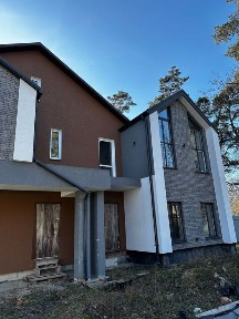 Продаж дуплексу з підвалом в пішому доступі від центру Бучі