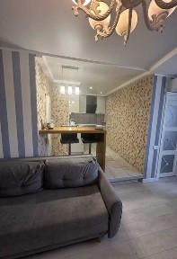 tir-31. Двухкомнатная квартира с ремонтом на Бочарова.