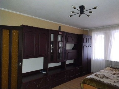 Здається 1к на Вишеньці