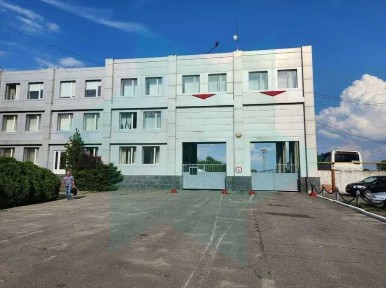 Сдам 3-х этажное здание