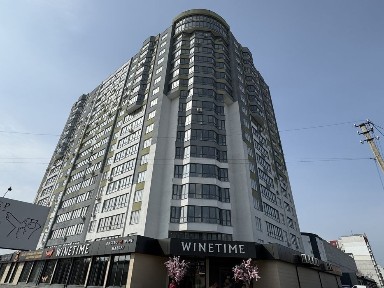 Продається 1 кім. квартира 50 кв. м. дизайнерський ремонт. Центр!