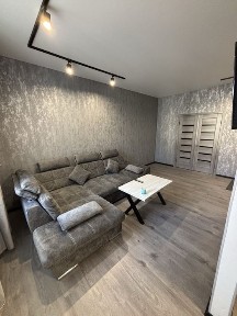 Здається квартира-студія подобово | вул. Каштанова, біля ТЦ «Всесвіт»