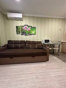 Оренда квартири, Черчилля 93, м. Лісова.