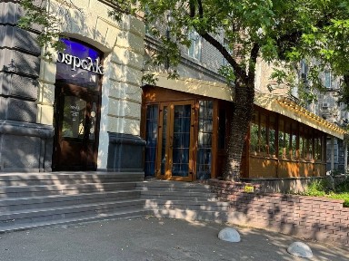 Фасадне приміщення, 1 пов, вітрина, тераса, 25кВт, трафік, без%