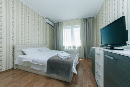 Київ, Дарницький, вулиця Григорія Ващенка 7