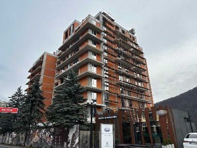 Продається унікальна 1-кімнатна квартира в серці Карпат