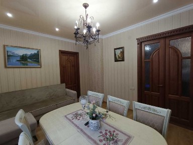 Продаю сталінку з автономкою на 97 кварталі