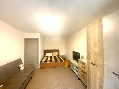 Центр Києва! 1к кв з евроремонтом, Анри Барбюса, Палац Україна пішки!