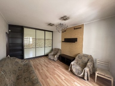 Оренда квартири Чорних Запорожців