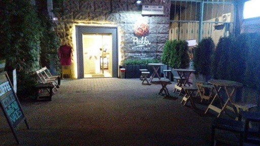 Оренда приміщення під кафе вул. Прорізна (37 кв. м.)