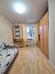 Здам малогабаритну квартиру на Шкільному мікрорайоні