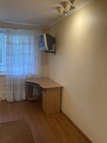 Слам свою 1-комнатную квартиру.