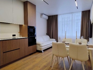 ЖК Варшавський 2, 2к квартира з шикарним ремрнтом. Олександра Олеся 5.