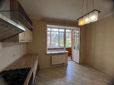 1к 62м2 з ремонтом та з ГАРАЖЕМ 20м2, Київ 12хв.