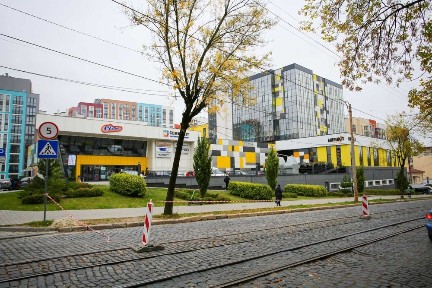 Оренда приміщення у ТОЦ Семицвіт, Шевченка 60, 848м²