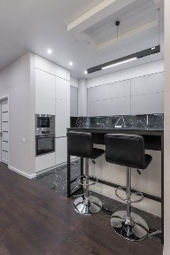 Новая студия+спальня Хозяин