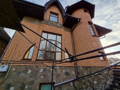 Продам добротний будинок 225м2 з ремонтом меблями і технікою, 10 соток