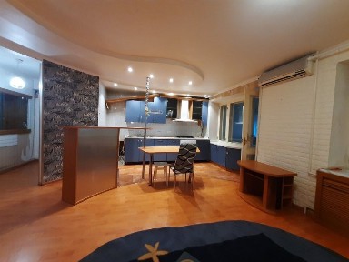 2 кімнатна в цегляному спецпроекті недалеко від проспекту Шевченко