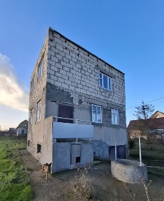 Дом по цене участка !