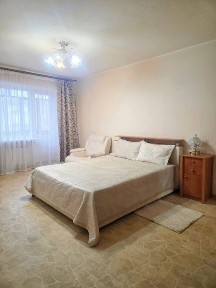 Сдам квартиру центр Гоголя 19 Карла Маркса Грушевського комсомольськая