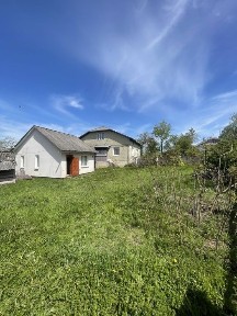 Будинок в с. Раків Калуського району ( Івано-Франківська обл. )