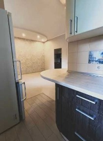 ЦІНУ ЗНИЖЕНО! Продам простору 3-кімнатну квартиру в центрі Харкова