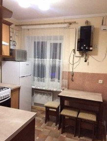 Затишна 1-кімнатна в центрі Трускавця, готова до проживання.