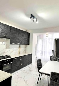 Здається 2к. квартира в центрі міста