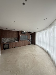 Перша здача 3 кімнатна новобудова район ТЦ Майдан