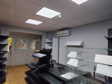 Продаж приміщення 70 м. кв. на Таращанському.