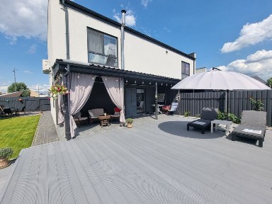 Продам будинок-дуплекс біля Осокору. З підвалом. Власник